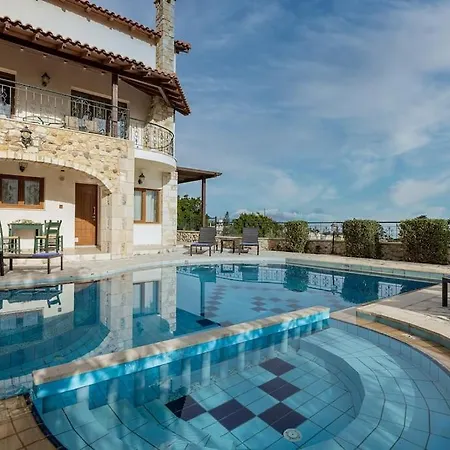 Stefania/pool/garden/sea View/3bdrms/3bthrms *