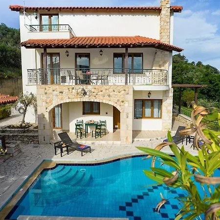 Villa Stefania/pool/garden/sea View/3bdrms/3bthrms Agia Marina (Crete)
