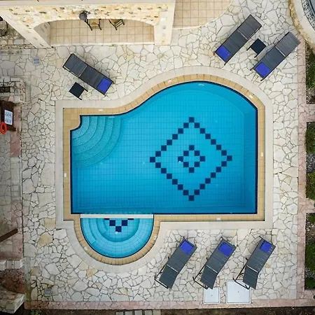 Villa Stefania/pool/garden/sea View/3bdrms/3bthrms Agia Marina (Crete)