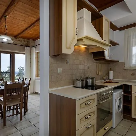 Villa Stefania/pool/garden/sea View/3bdrms/3bthrms
