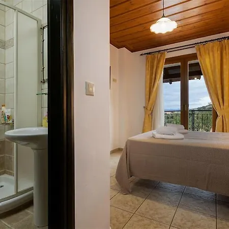 Stefania/pool/garden/sea View/3bdrms/3bthrms Agia Marina (Crete)