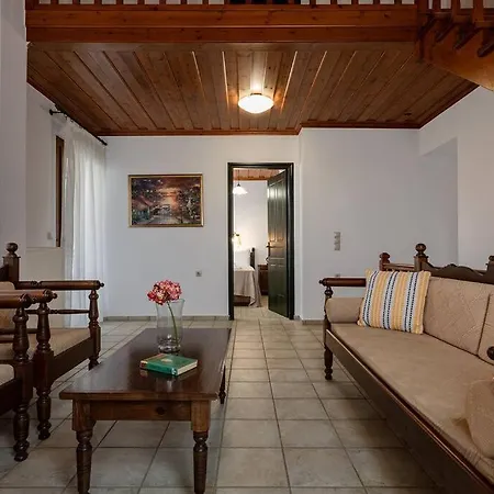 Stefania/pool/garden/sea View/3bdrms/3bthrms Villa