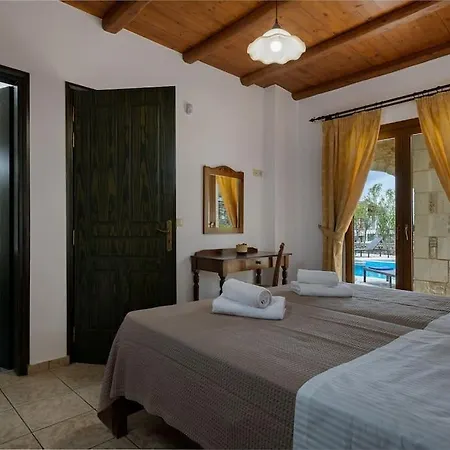 Villa Stefania/pool/garden/sea View/3bdrms/3bthrms *