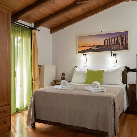Stefania/pool/garden/sea View/3bdrms/3bthrms Agia Marina (Crete)